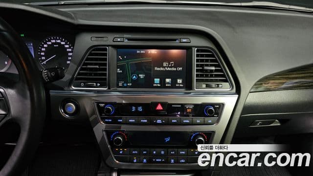 Hyundai LF Sonata 2.0 Smart, 2017 15