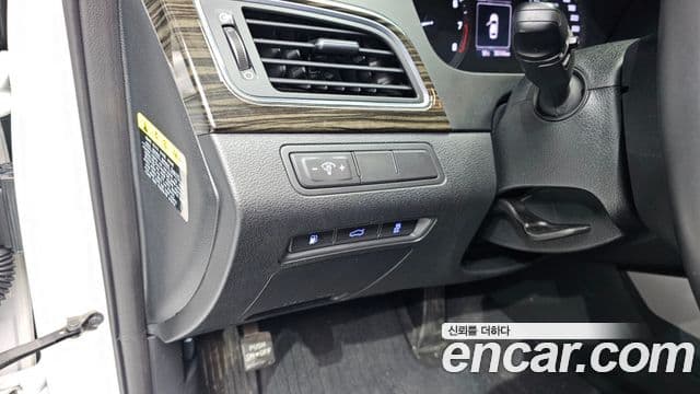 Hyundai LF Sonata 2.0 Smart, 2017 18