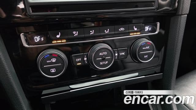 Volkswagen Гольф 7세대, 2014 18