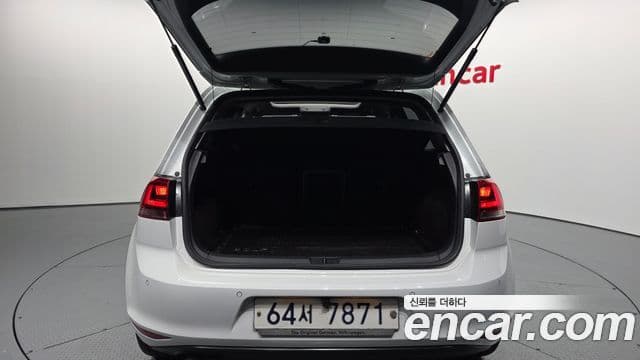 Volkswagen Гольф 7세대, 2014 20