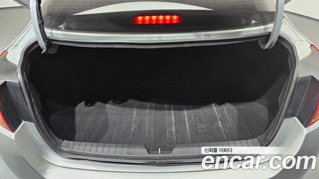 Kia K5 2.0 Deluxe, 2011 20