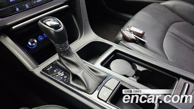 Hyundai LF Sonata Premium, 2015 9