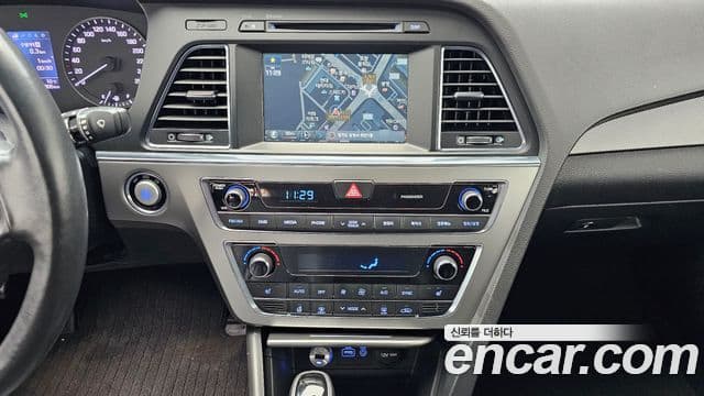 Hyundai LF Sonata Premium, 2015 16