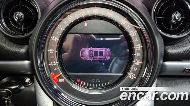 Mini Cooper SD Countryman 1세대, 2016 17