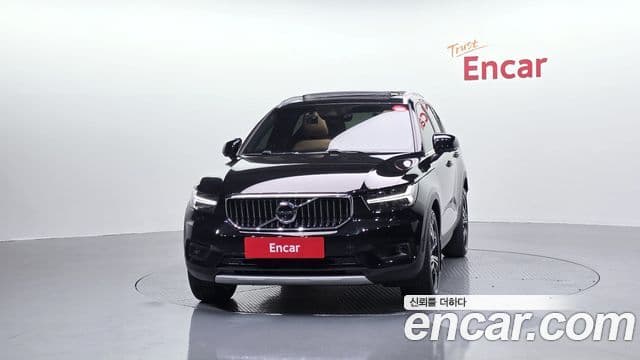 Volvo XC40 B4 Inscription, 2021 3