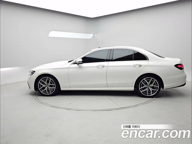 Mercedes-Benz E-класс W213 AMG Line, 2021 4