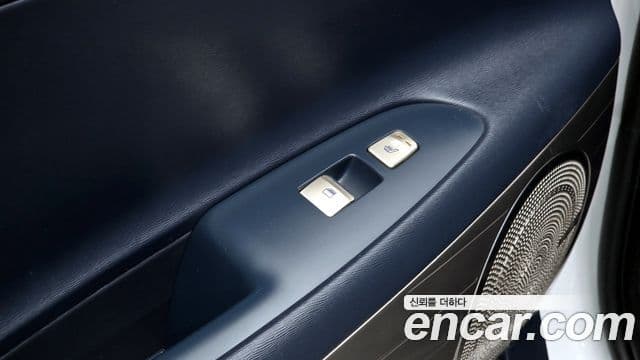 Hyundai NEXO Premium, 2019 18