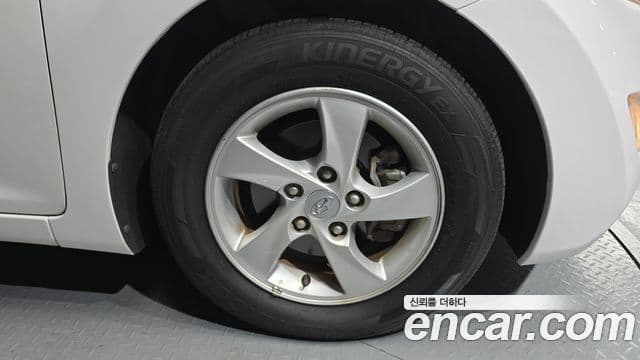 Hyundai Avante MD M16 GDI Smart, 2013 все фото