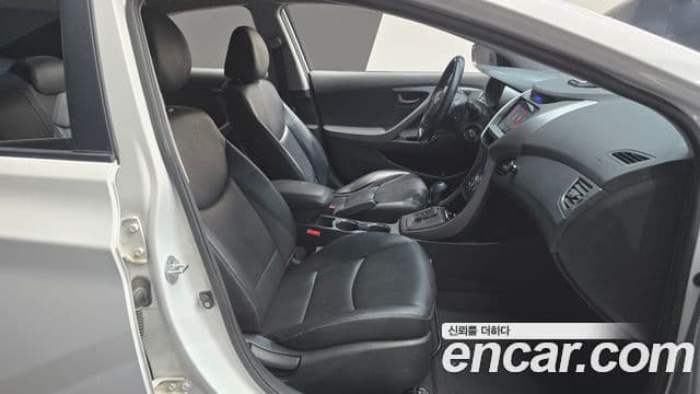 Hyundai Avante MD M16 GDI Smart, 2013 10