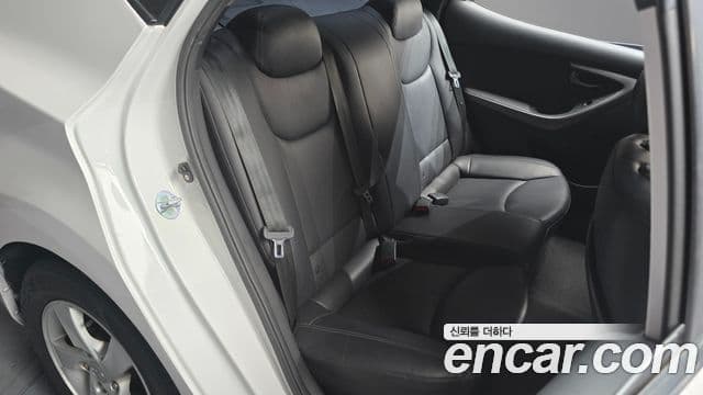 Hyundai Avante MD M16 GDI Smart, 2013 12