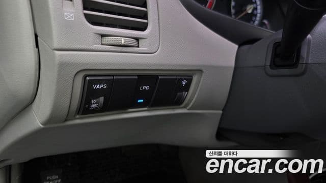 Hyundai Grandeur TG LPI Q270 для людей с инвалидностью, 2008 16