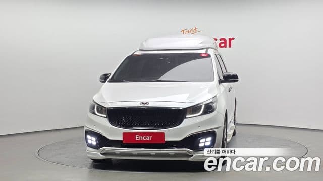 Kia All New Carnival Noblesse, 2017 3