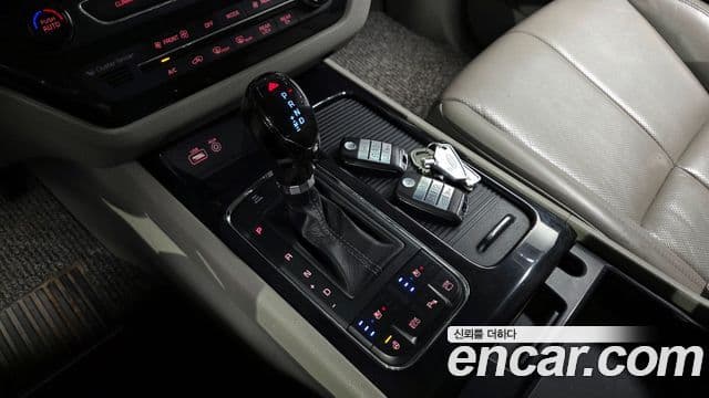 Kia All New Carnival Noblesse, 2017 9