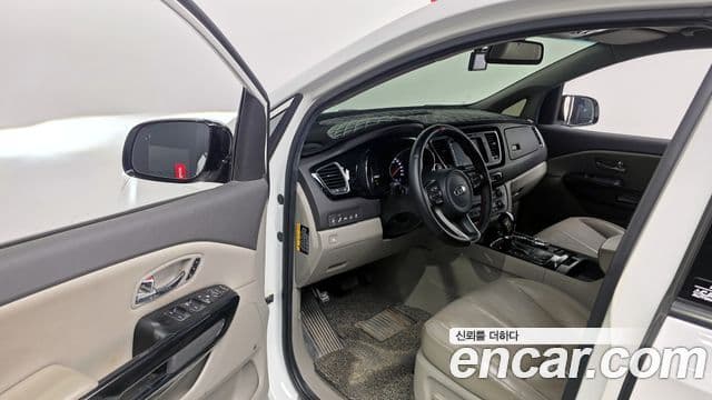 Kia All New Carnival Noblesse, 2017 10