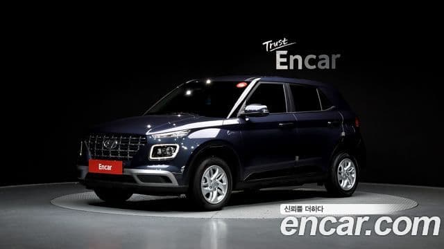 Hyundai Venue Premium, 2024 1