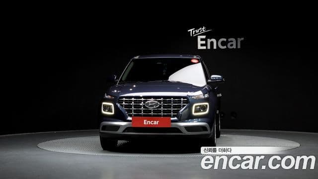 Hyundai Venue Premium, 2024 3