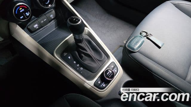 Hyundai Venue Premium, 2024 9