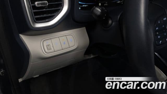 Hyundai Venue Premium, 2024 17