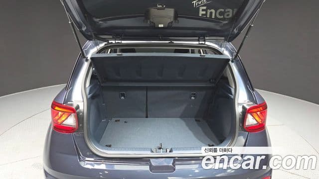 Hyundai Venue Premium, 2024 20