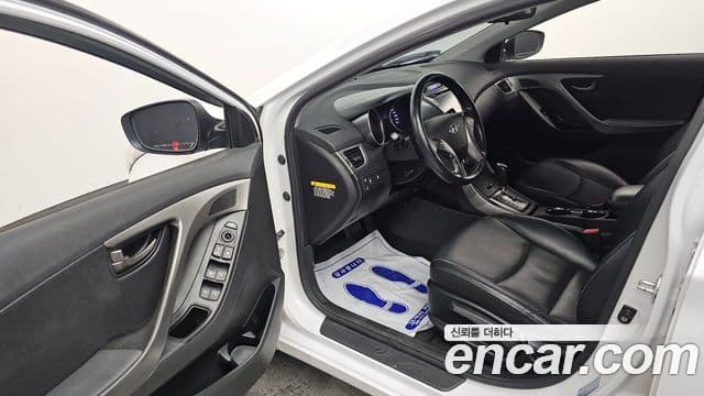 Hyundai Avante MD M16 GDI Avenue, 2014 10