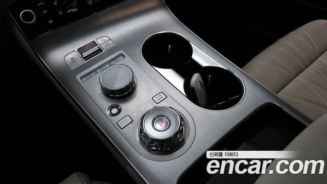 Genesis GV70, 2025 9