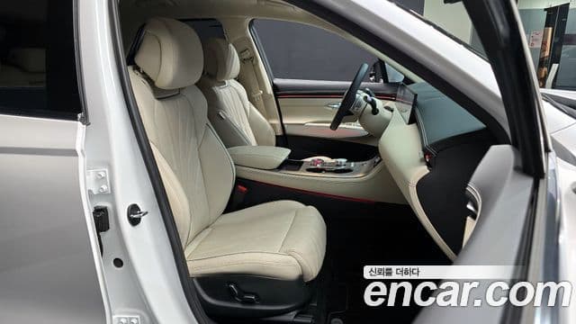 Genesis GV70, 2025 10