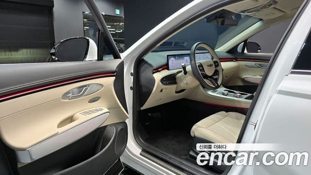 Genesis GV70, 2025 11