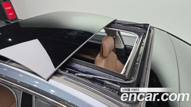 Hyundai Grandeur (GN7) Calligraphy, 2023 17