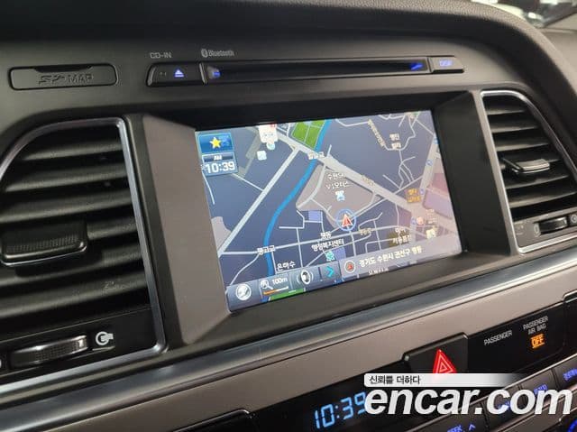 Hyundai LF Sonata Special, 2016 10