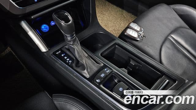 Hyundai LF Sonata Special, 2017 9