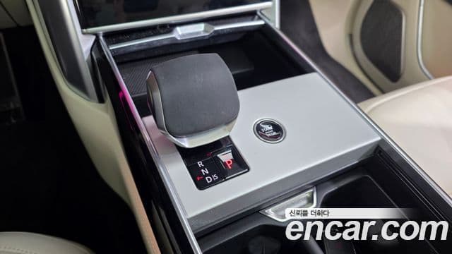 Land Rover Range Rover 5세대 P550E AB, 2025 9