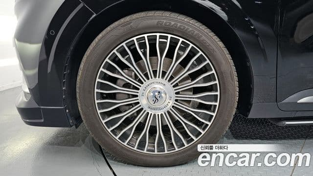 Kia Carnival 4세대 бензин 7인승 High Limousine(компания по спецнадстройкам), 2023 все фото