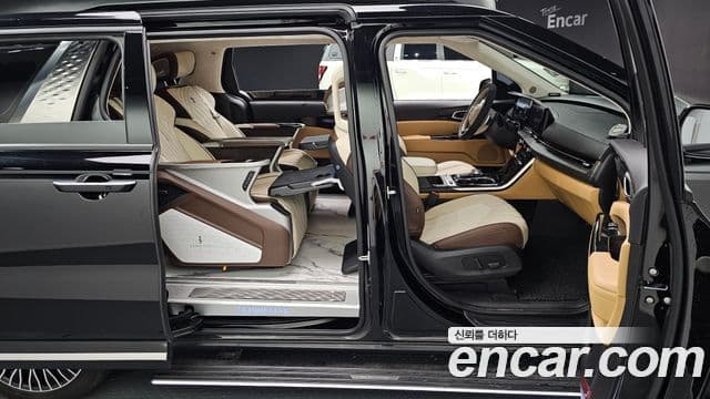 Kia Carnival 4세대 бензин 7인승 High Limousine(компания по спецнадстройкам), 2023 15