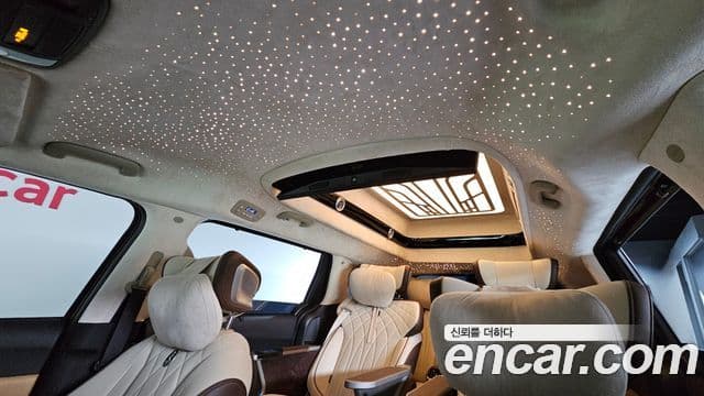 Kia Carnival 4세대 бензин 7인승 High Limousine(компания по спецнадстройкам), 2023 18