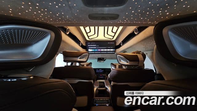Kia Carnival 4세대 бензин 7인승 High Limousine(компания по спецнадстройкам), 2023 19