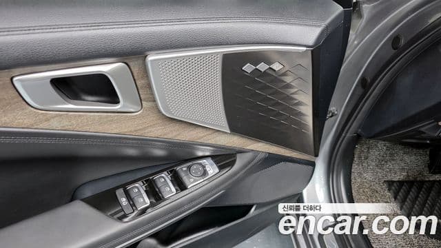 Kia K8 гибрид Noblesse, 2023 17