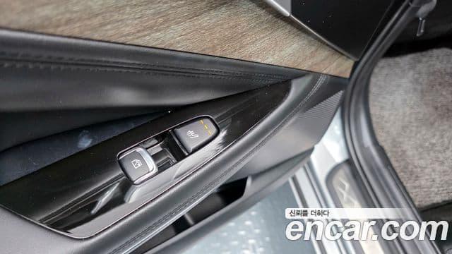 Kia K8 гибрид Noblesse, 2023 18