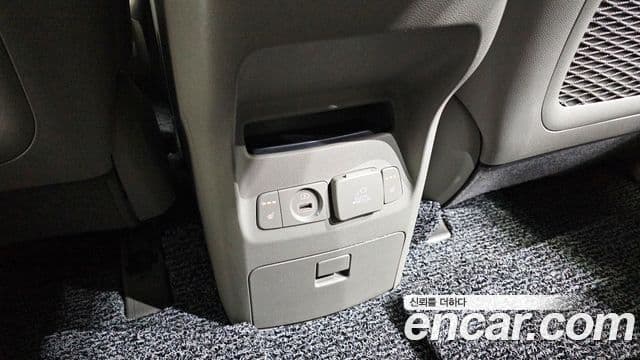 Kia All New Carnival Noblesse, 2018 19