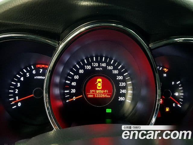 Kia K5 Luxury, 2011 7