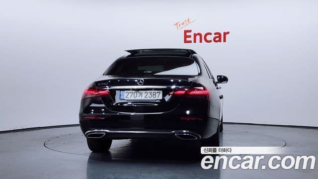 Mercedes-Benz E-класс W213 Avantgarde, 2021 4