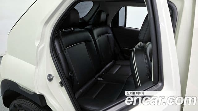 Hyundai Casper турбо D Essential, 2023 12