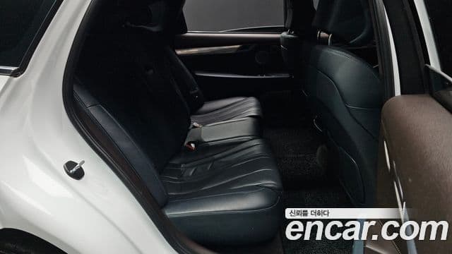 Genesis electrified G80 (RG3) e-AWD, 2022 12