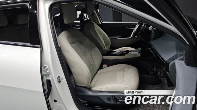 Kia EV6 Air, 2022 10