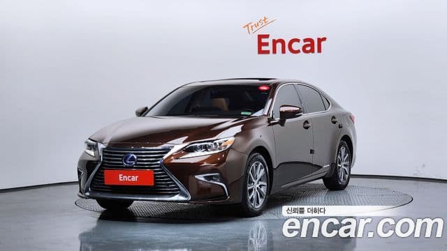Lexus New ES300h XV60, 2017 1