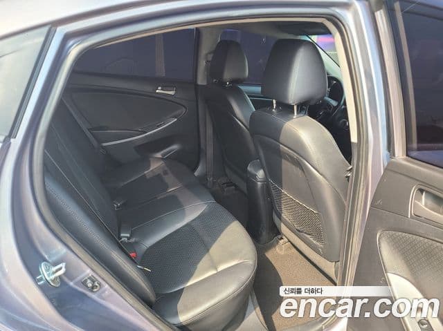 Hyundai Accent(новый кузов / новое поколение) Modern, 2016 17