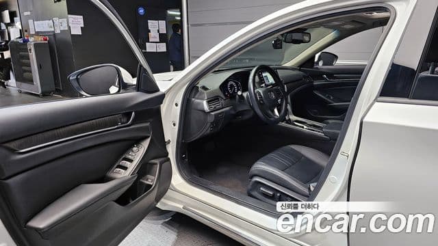 Honda Accord 10세대 1.5 турбо, 2019 11