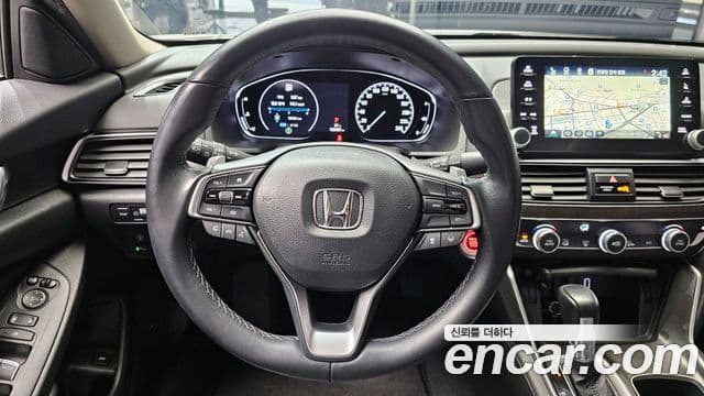 Honda Accord 10세대 1.5 турбо, 2019 13