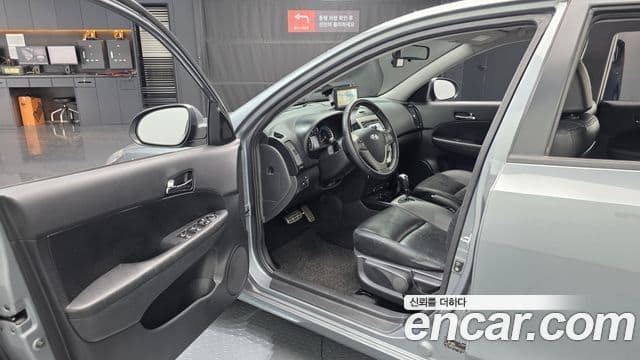 Hyundai i30 Luxury, 2010 11