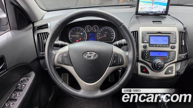 Hyundai i30 Luxury, 2010 13