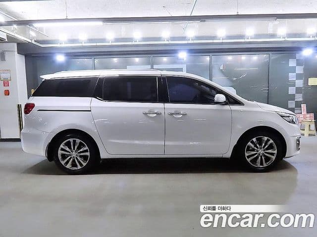 Kia All New Carnival Prestige, 2017 3